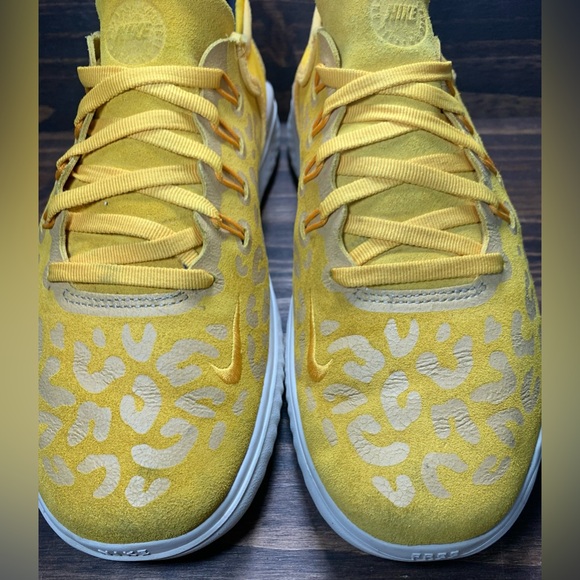 Nike Free Run 2018 Womens Size 8 Shoes Cheetah Yellow Athletic Sneakers - Picture 4 of 8